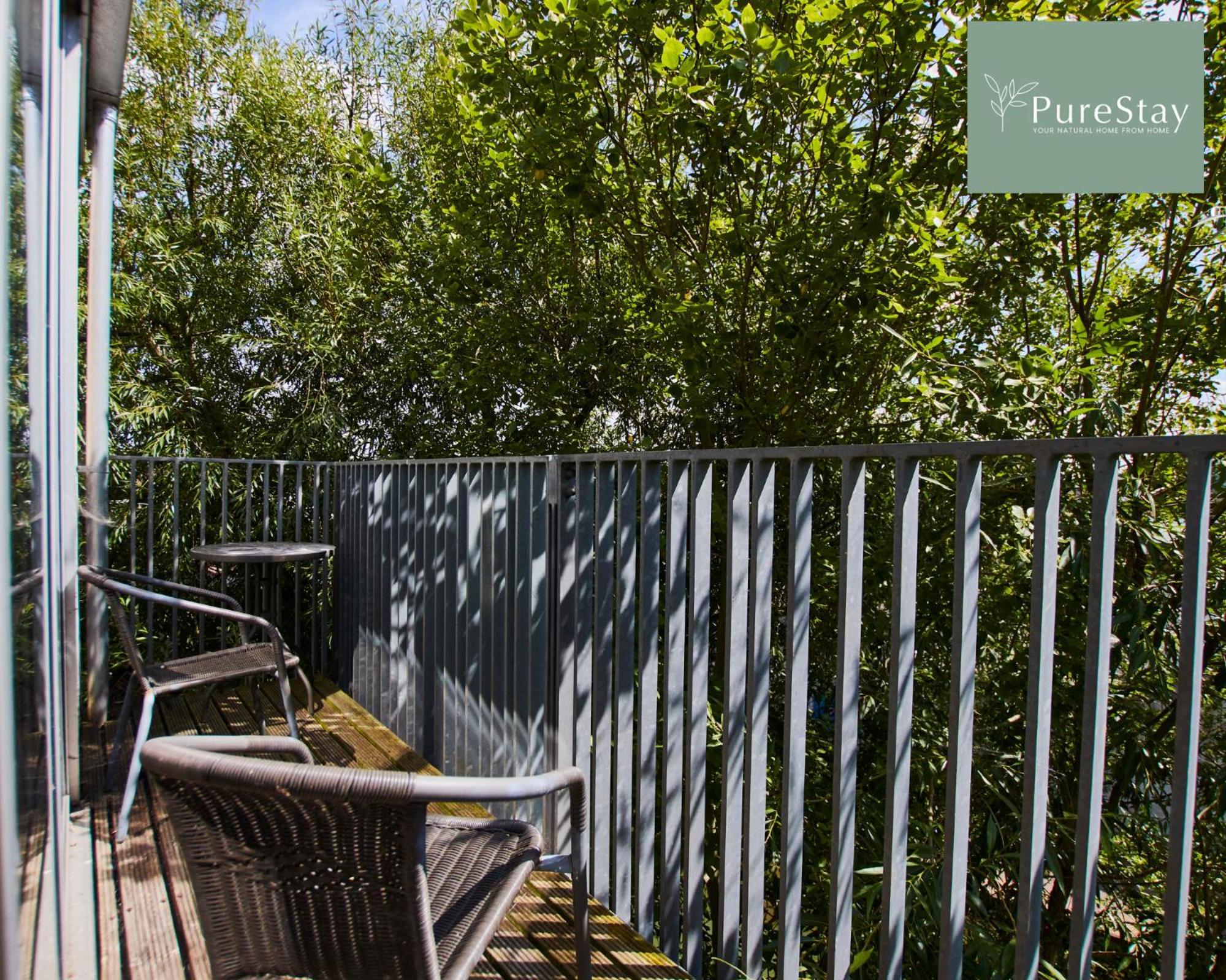 Beautiful Four Bed House By Purestay Short Lets & Serviced Accommodation Coventry With Parking Exterior foto